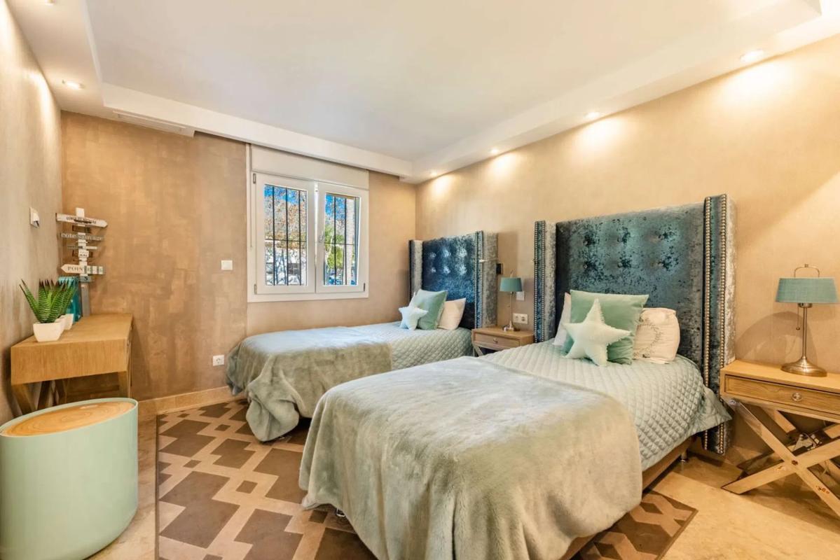 Sprzedaż niezależnego domku jednorodzinnego w Barrio Casco Antiguo, Marbella photo 3