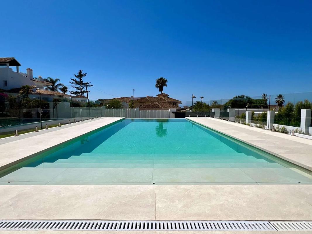 Sale of independent chalet in Barrio Miraflores, Marbella
photo 4
