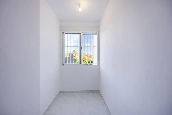 Mieszkanie na sprzedaż w  Calle Salduba, Marbella photo 1