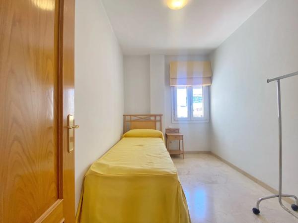 Mieszkanie na sprzedaż w  Barrio Playa Bajadilla-Puertos, Marbella photo 2