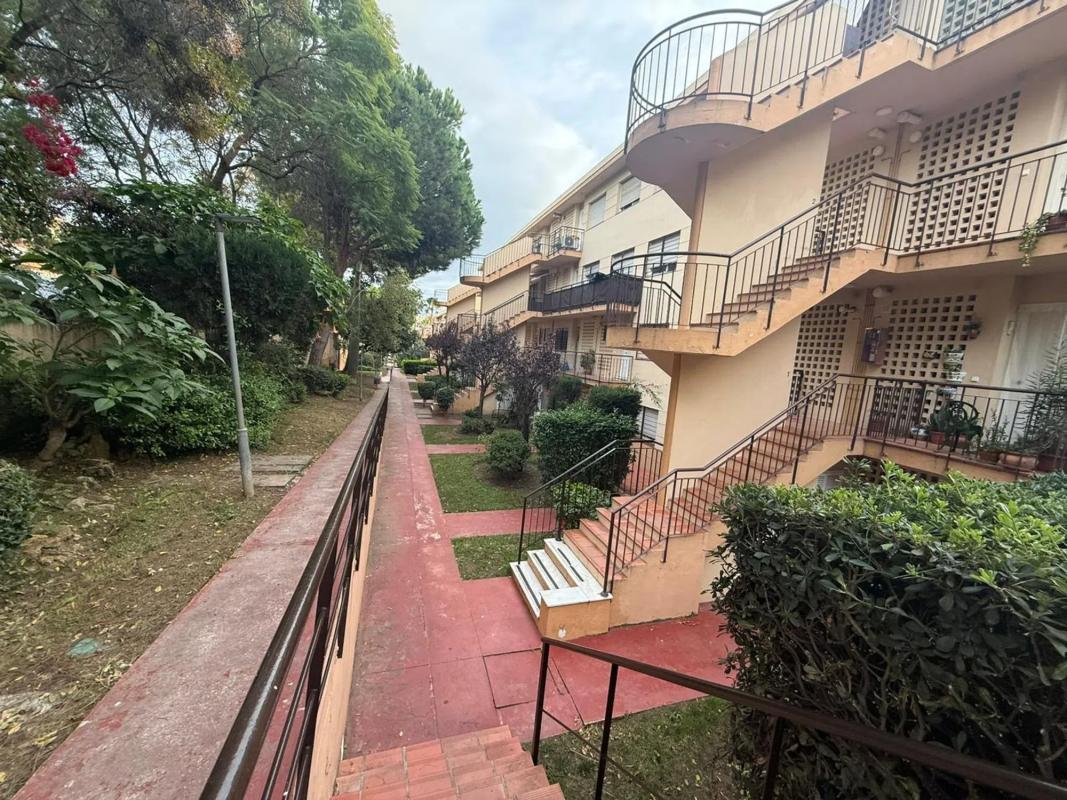 Sale of apartment in Calle Magnolio, Marbella
 photo 5