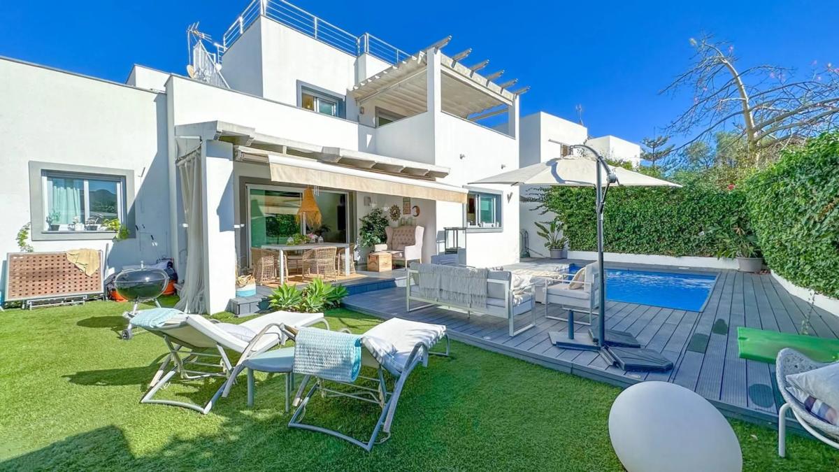 Sprzedaż niezależnego domku jednorodzinnego w Barrio Huerta Belón-Calvario, Marbella photo 4