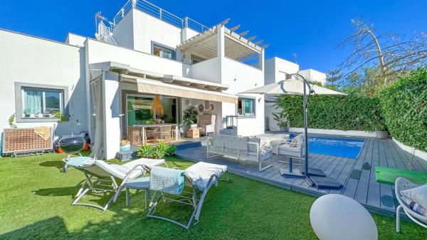Chalet independiente en venta en Barrio Huerta Belón-Calvario, Marbella
 photo 4