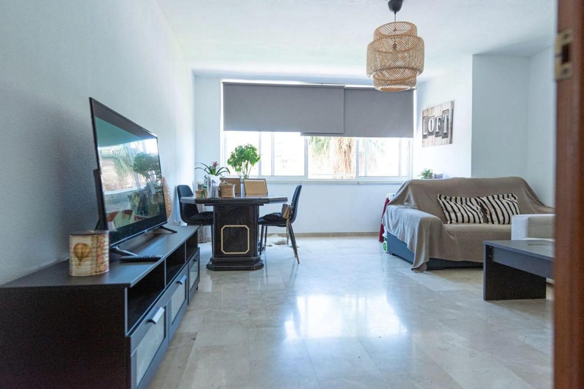 Sale of apartment in Barrio La Puya - La Ermita, Marbella
 photo 2