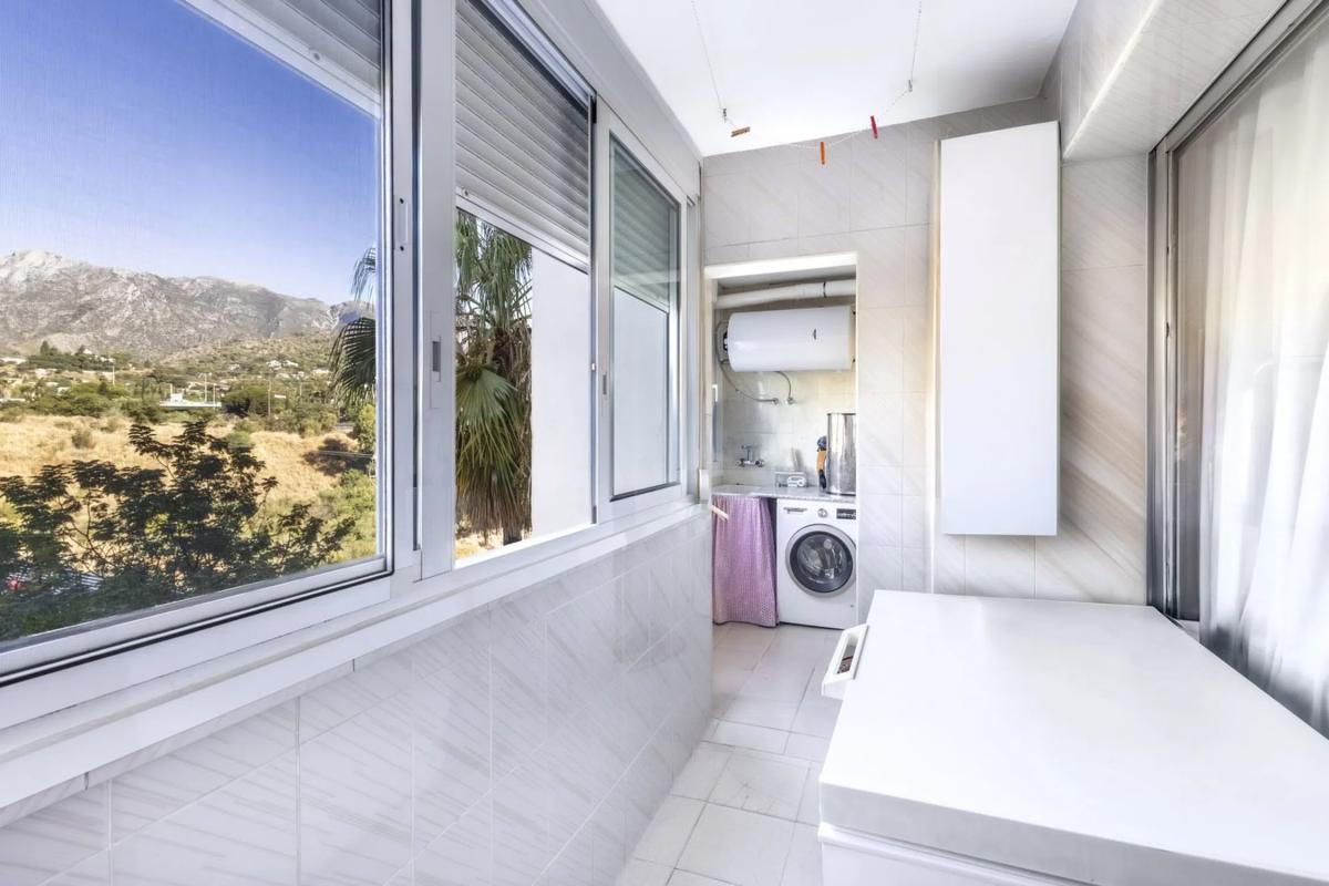 Sale of apartment in Calle Alfonso XIII, 3 -4, Marbella
photo 2