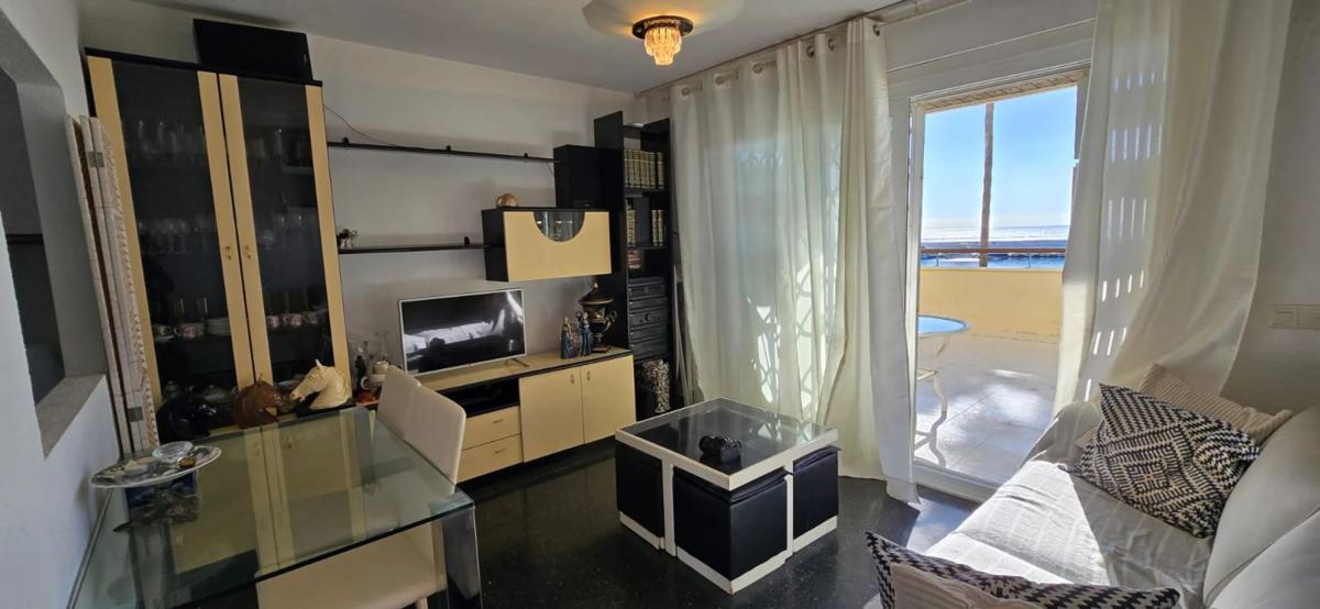 Sale of apartment in AV DUQUE DE AHUMADA, Marbella
 photo 3