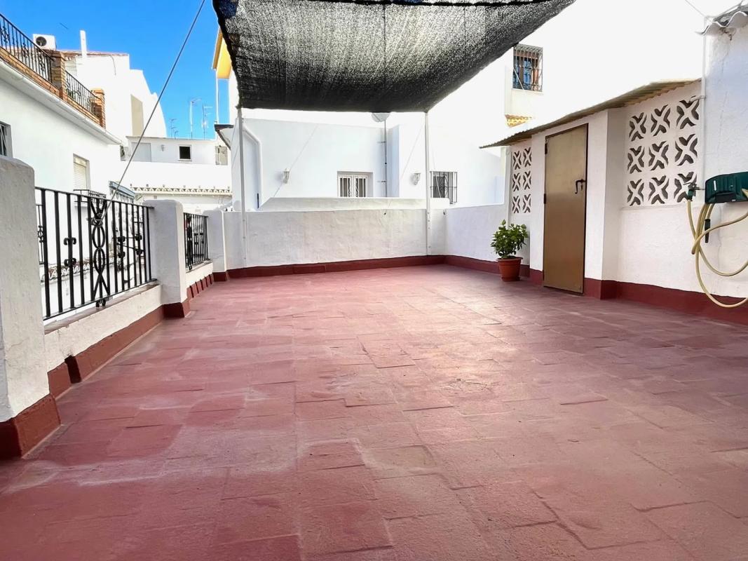 Venta de chalet adosado en Calle Rio , Marbella photo 1
