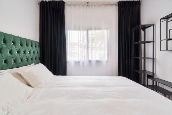 Terraced house for sale at Barrio Casco Antiguo , Marbella thumbnail 1