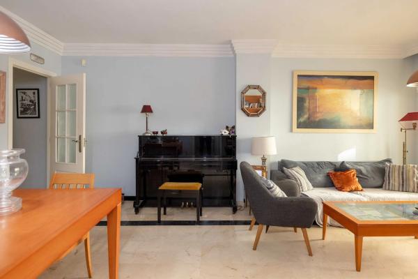 Mieszkanie na sprzedaż w  Barrio Playa Bajadilla-Puertos, Marbella photo 1