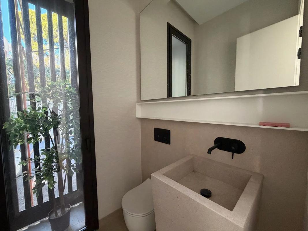 Sale of independent chalet in Calle Vigil de Quiñones, Marbella
photo 5