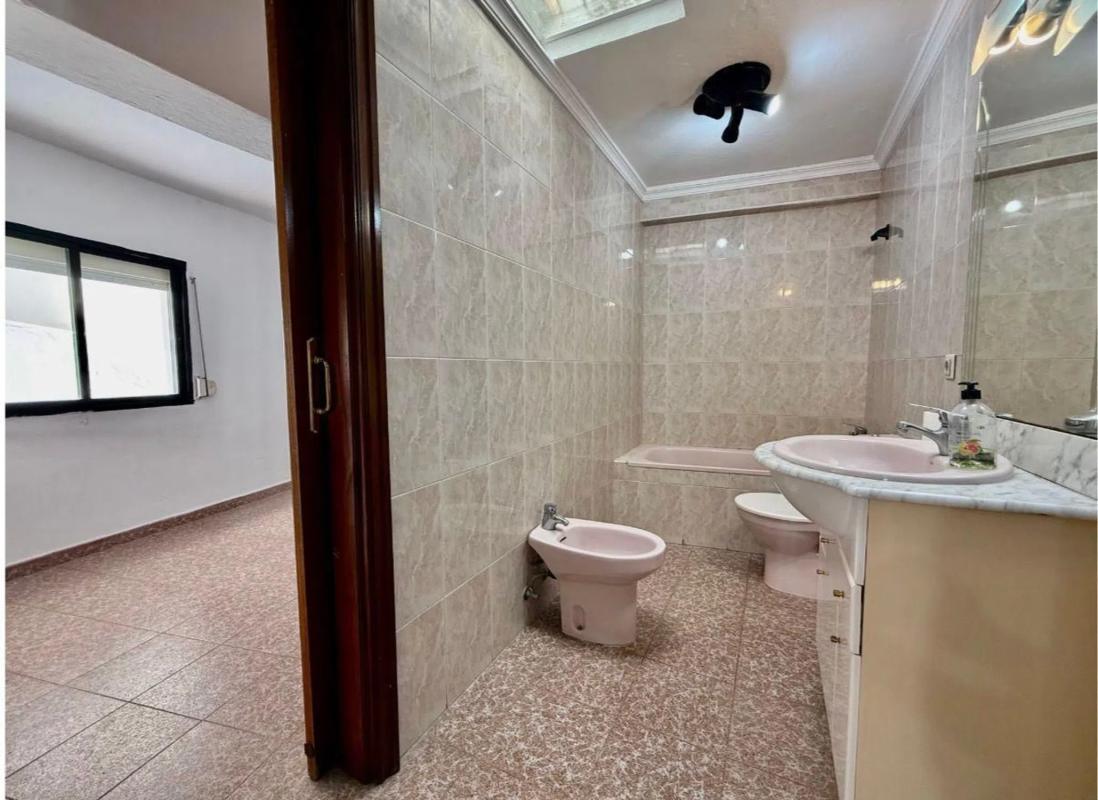 Venta de chalet adosado en Old town s/n , Marbella photo 2