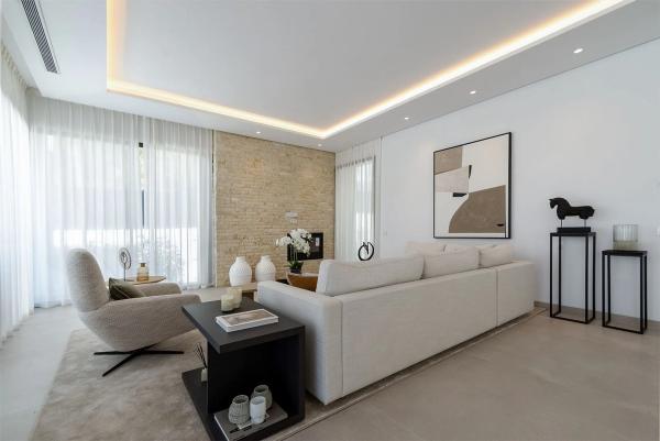 Chalet independiente en venta en Plaza Vigil de Quiñones, 10, Marbella
thumbnail 1