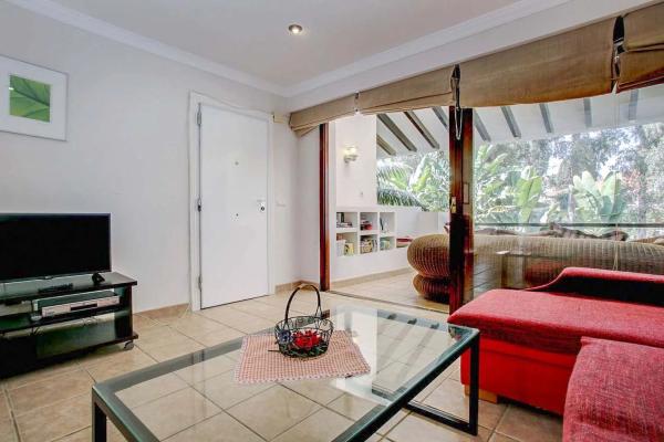 Mieszkanie na sprzedaż w  Barrio Playa Bajadilla-Puertos, Marbella photo 3