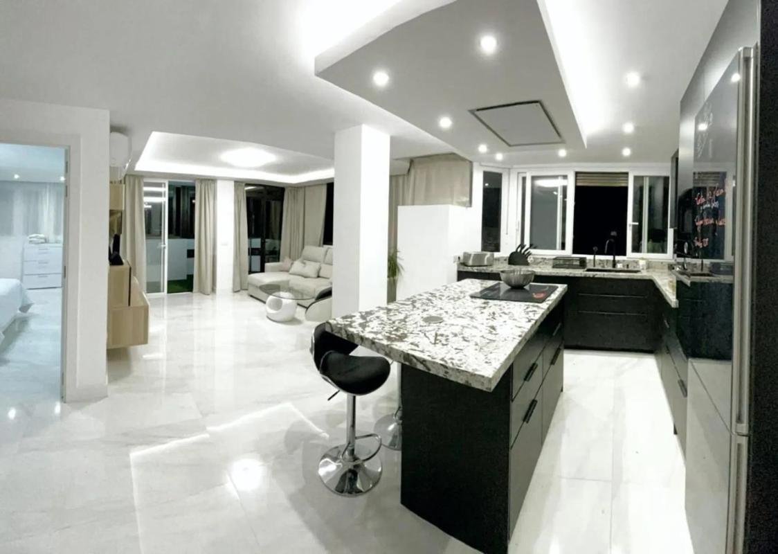Sale of apartment in Calle María Auxiliadora, 3, Marbella
 photo 5