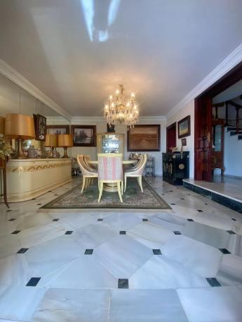 Chalet independiente en venta en Paseo DE LAS MAGNOLIAS, Marbella
 photo 4
