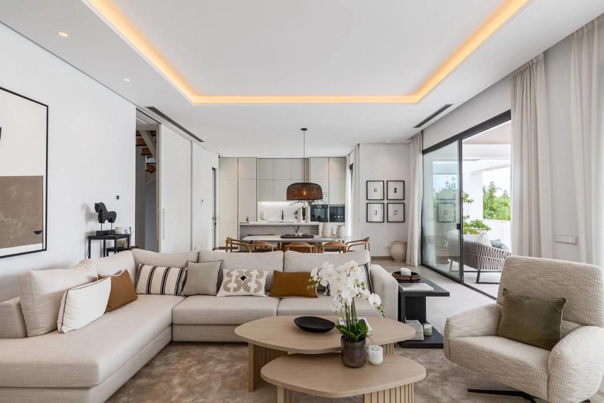 Sale of independent chalet in Plaza Vigil de Quiñones, Marbella
photo 3