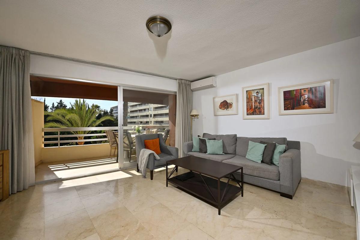 Sprzedaż mieszkania w CL ALONSO BAZAN, Marbella
 photo 3