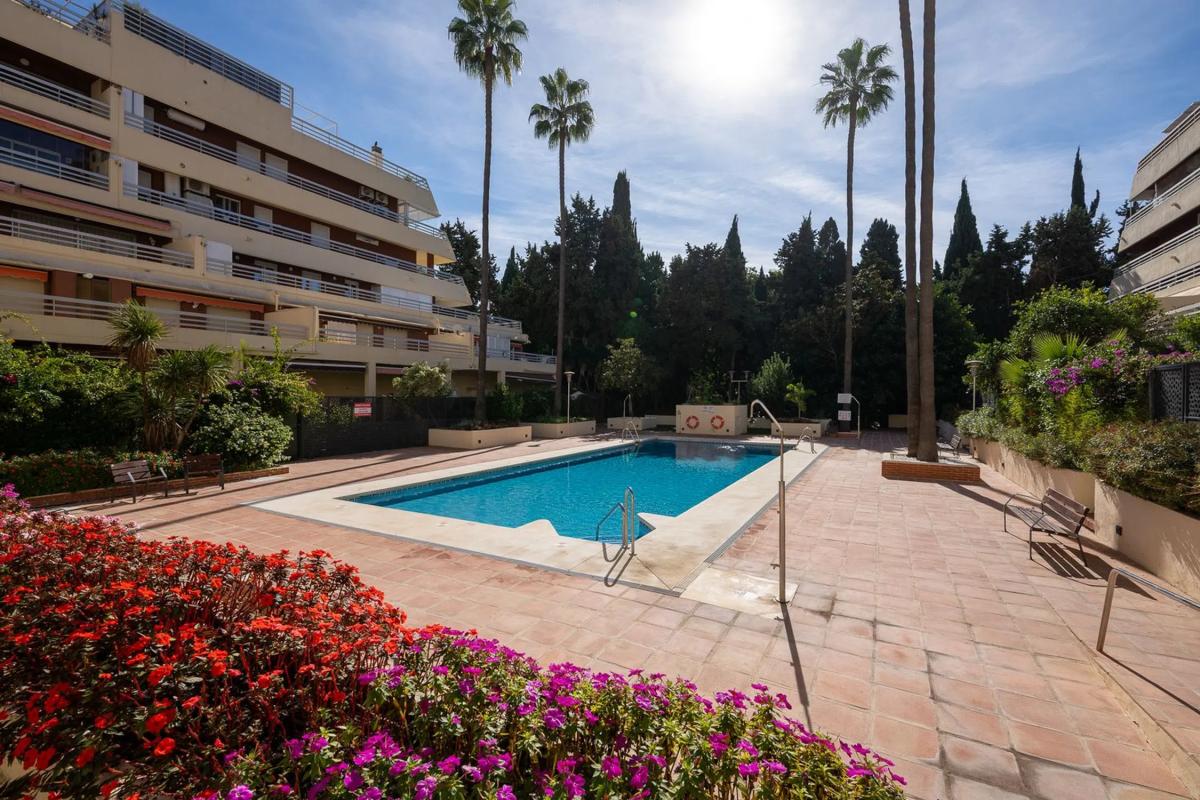 Sprzedaż mieszkania w CL ALONSO BAZAN, Marbella
 photo 4