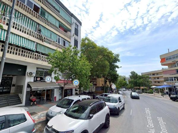 Mieszkanie na sprzedaż w  Avenida General López Domínguez, Marbella photo 2