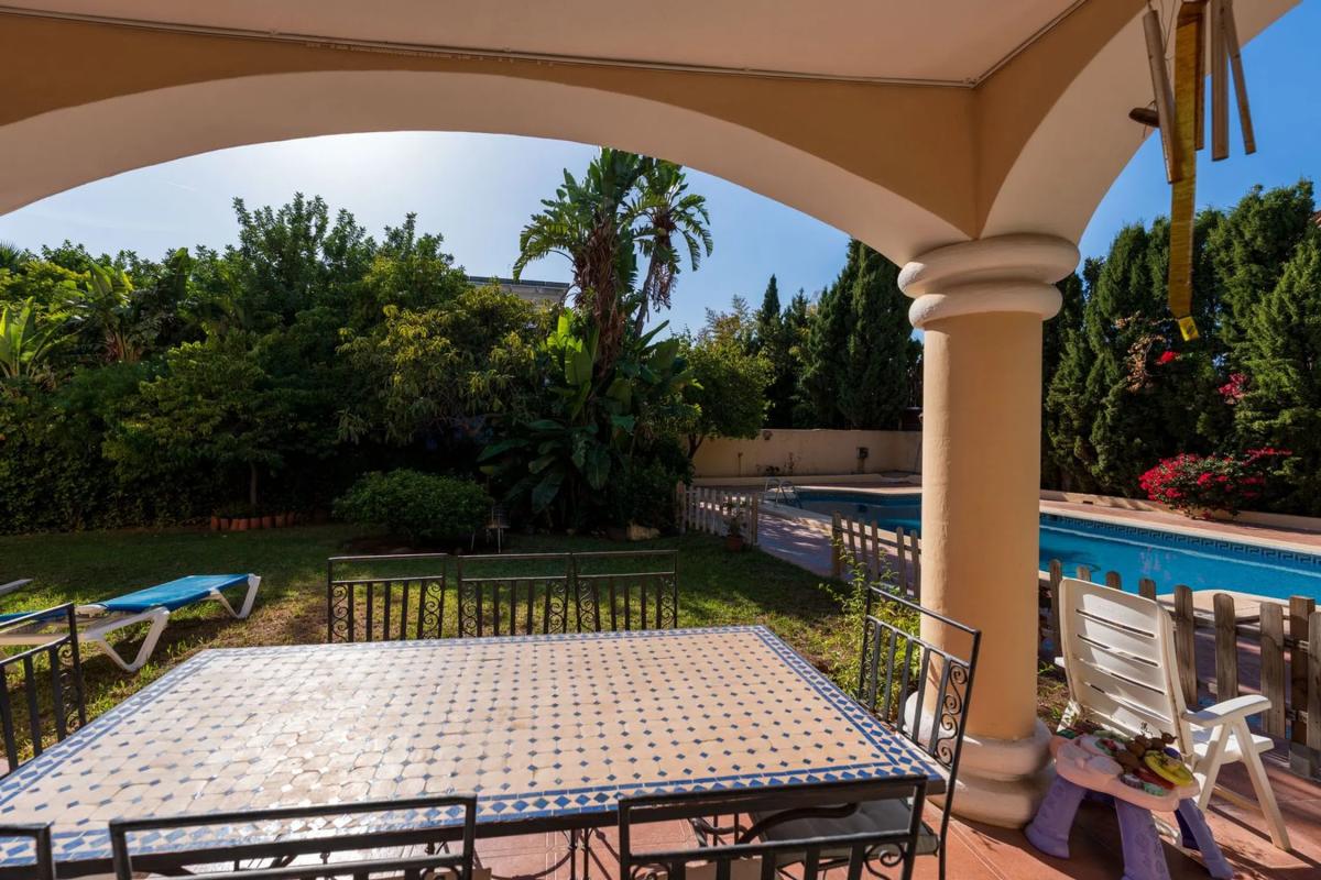 Sale of independent chalet in Calle la Pimienta, Marbella
photo 3