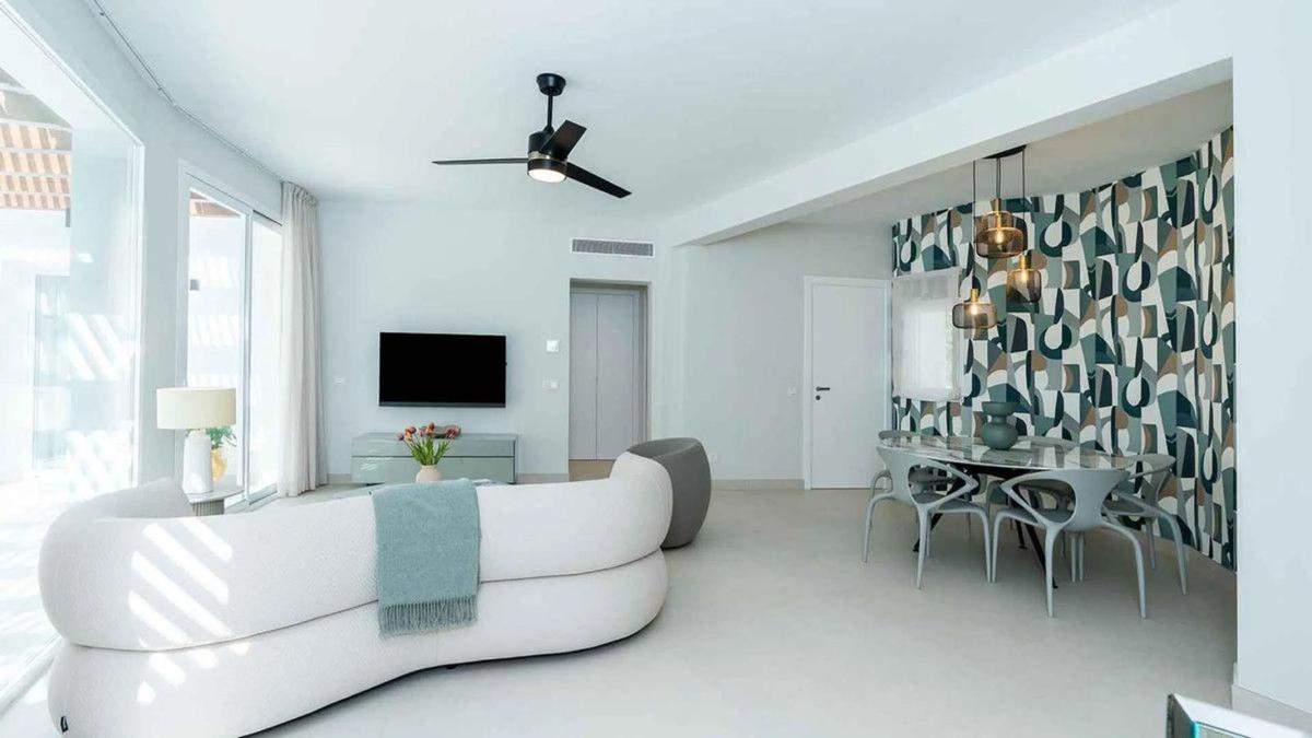 Sale of independent chalet in Plaza de los Naranjos, Marbella
photo 3