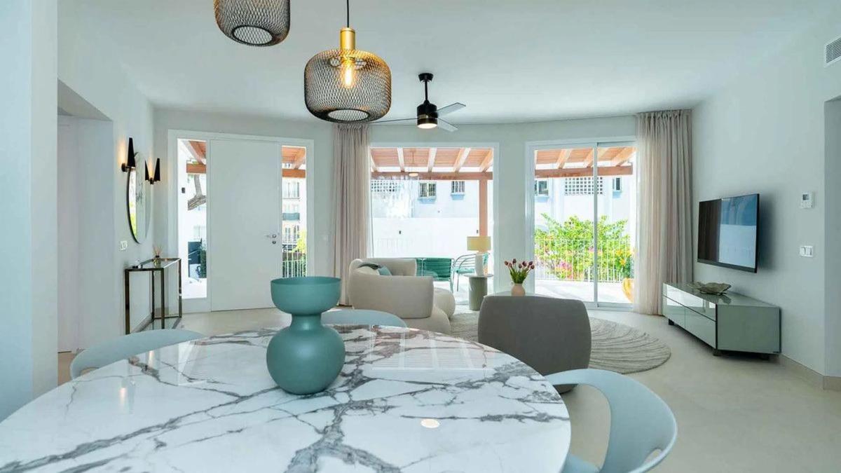 Sale of independent chalet in Plaza de los Naranjos, Marbella
photo 4