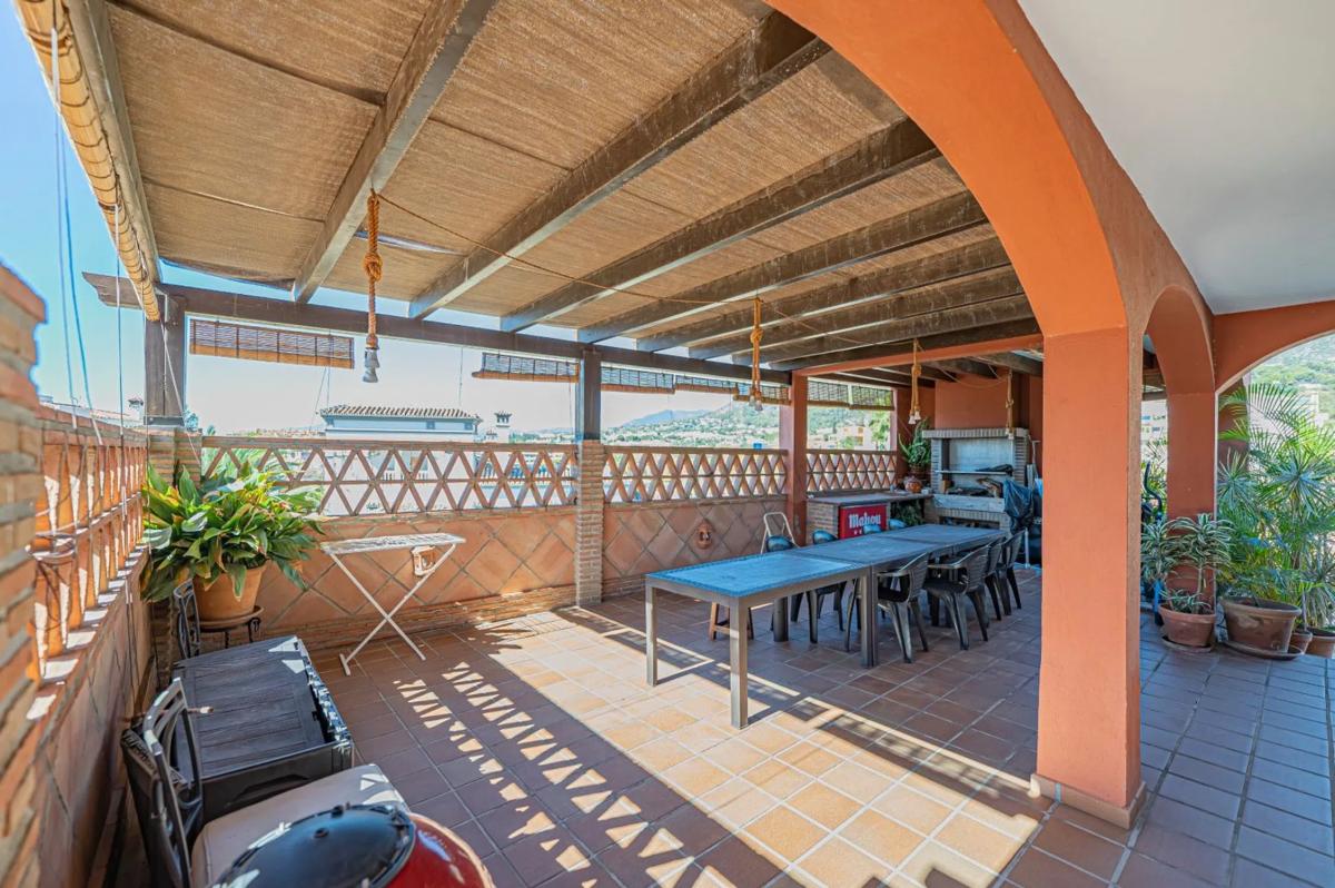 Sale of independent chalet in Barrio La Patera, Marbella
 photo 2