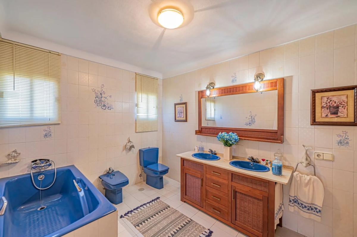 Sale of independent chalet in Barrio La Patera, Marbella
 photo 4