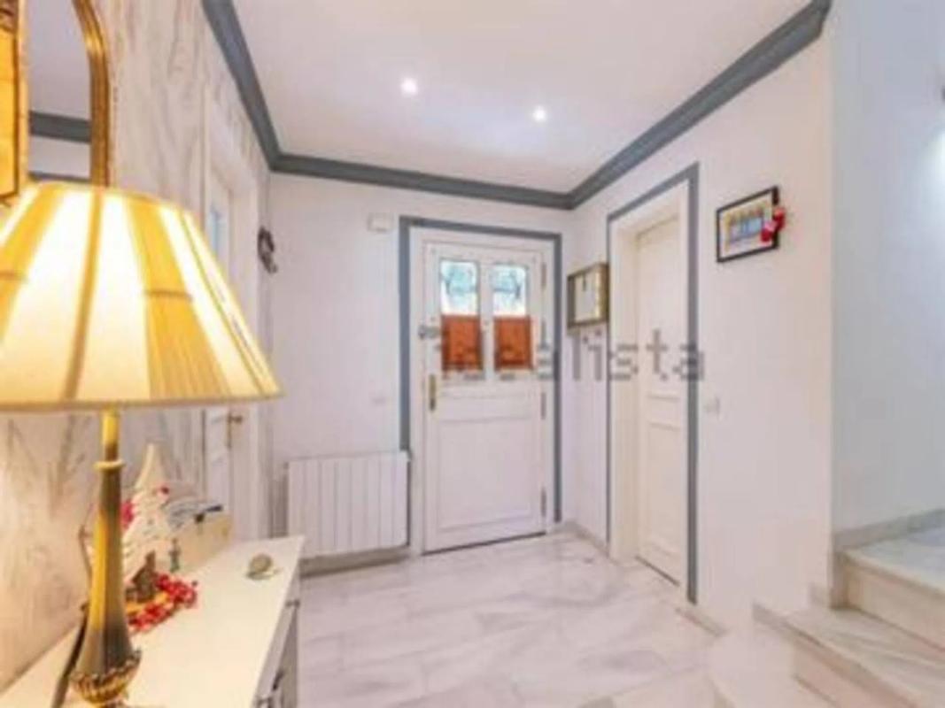 Продажа отдельного шале в  Barrio La Merced, Марбелла photo 4