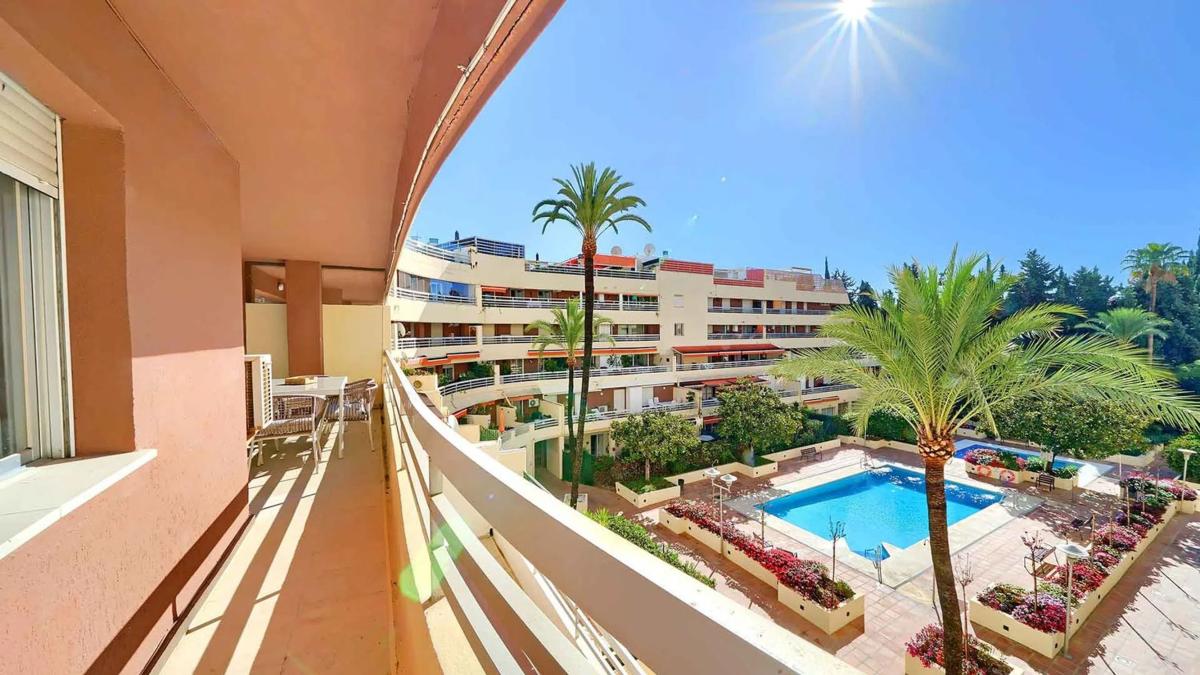 Sprzedaż mieszkania w Calle Alonso de Bazán, 17, Marbella
photo 2