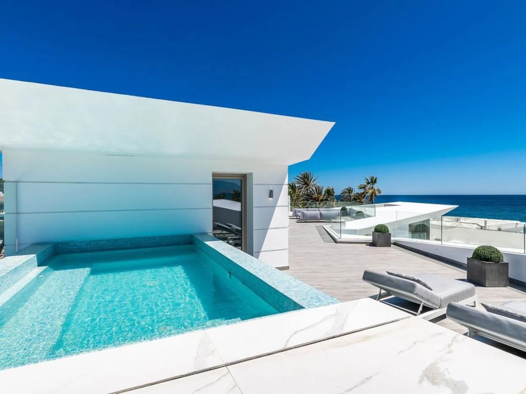 Sale of independent chalet in Los Monteros, 1, Marbella
 photo 5
