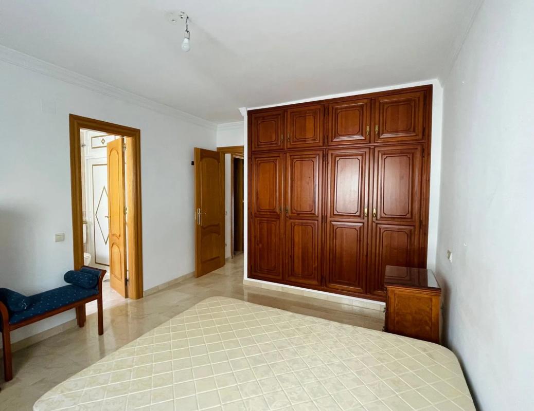Sprzedaż szeregowego domku w Calle Poeta muñoz rojas, 77 , Marbella photo 5