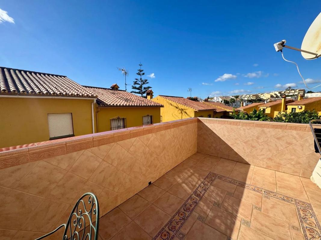 Venta de chalet adosado en Calle la Pimienta s/n , Marbella photo 5