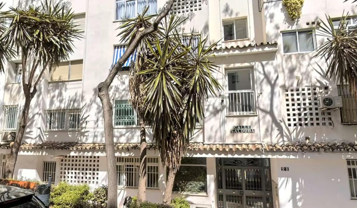 Sprzedaż mieszkania w Calle Salduba, Marbella
photo 1