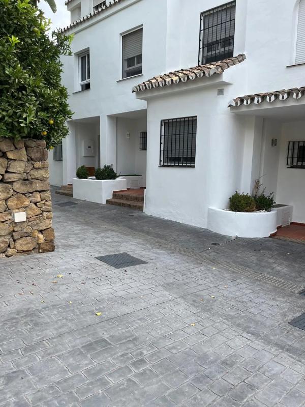 Propiedades en venta y alquiler en España photo 1
