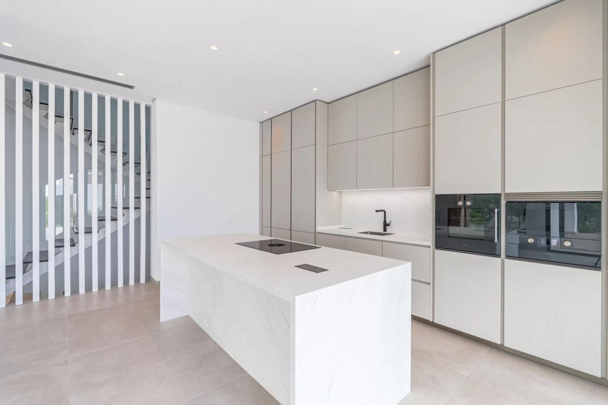 Sale of independent chalet in Plaza Vigil de Quiñones, Marbella
photo 1