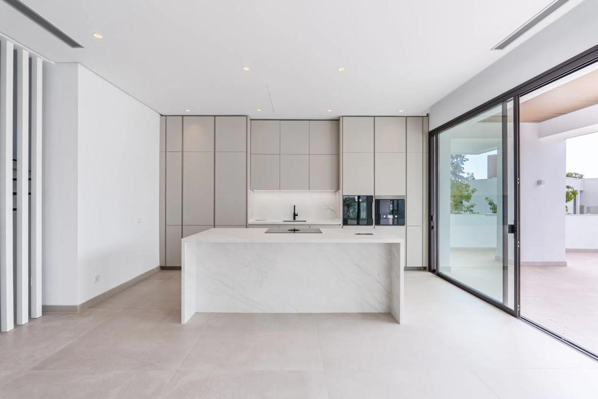 Sale of independent chalet in Plaza Vigil de Quiñones, Marbella
photo 3