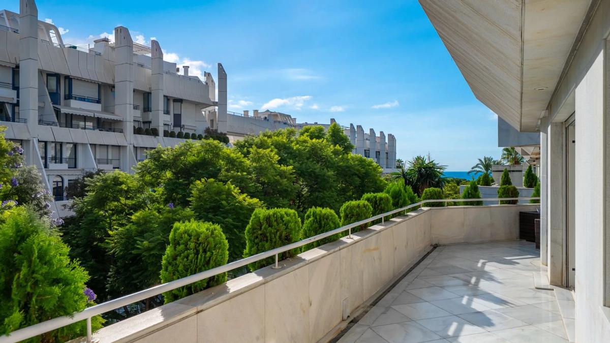 Продажа квартиры на Calle Estébanez Calderón, Марбелла
 photo 5