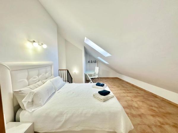 Duplex en venta en Barrio Casco Antiguo, Marbella thumbnail 1