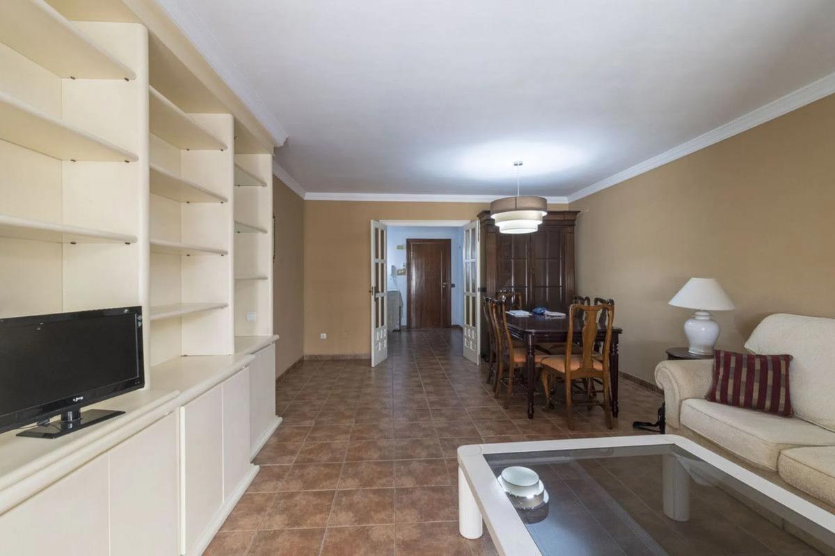 Sprzedaż mieszkania w Calle los Almendros, 29, Marbella
photo 1