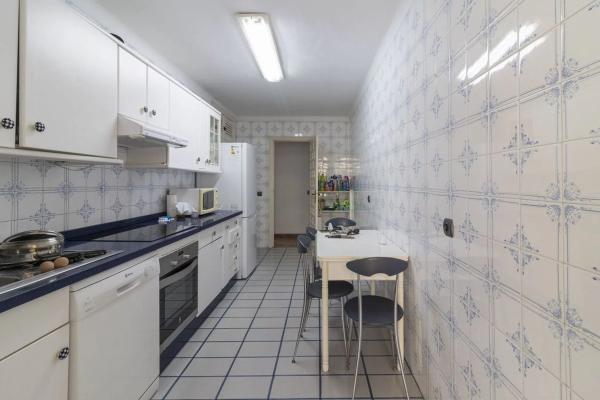 Квартира на продажу на Calle los Almendros, 29, Марбелла thumbnail 2