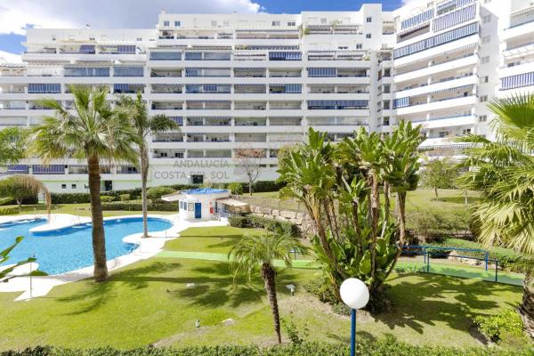 Mieszkanie na sprzedaż w Calle José Manuel Vallés, 1, Marbella photo 1