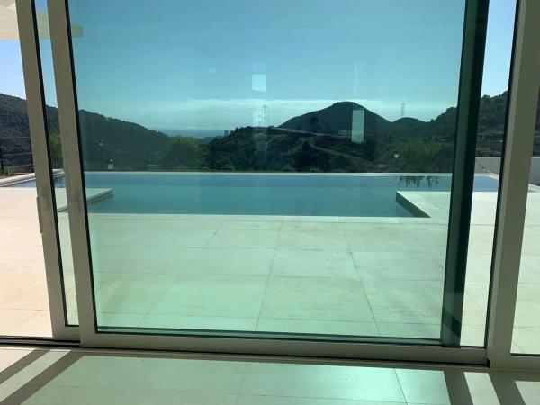 Chalet independiente en venta en A-355, Marbella
photo 1