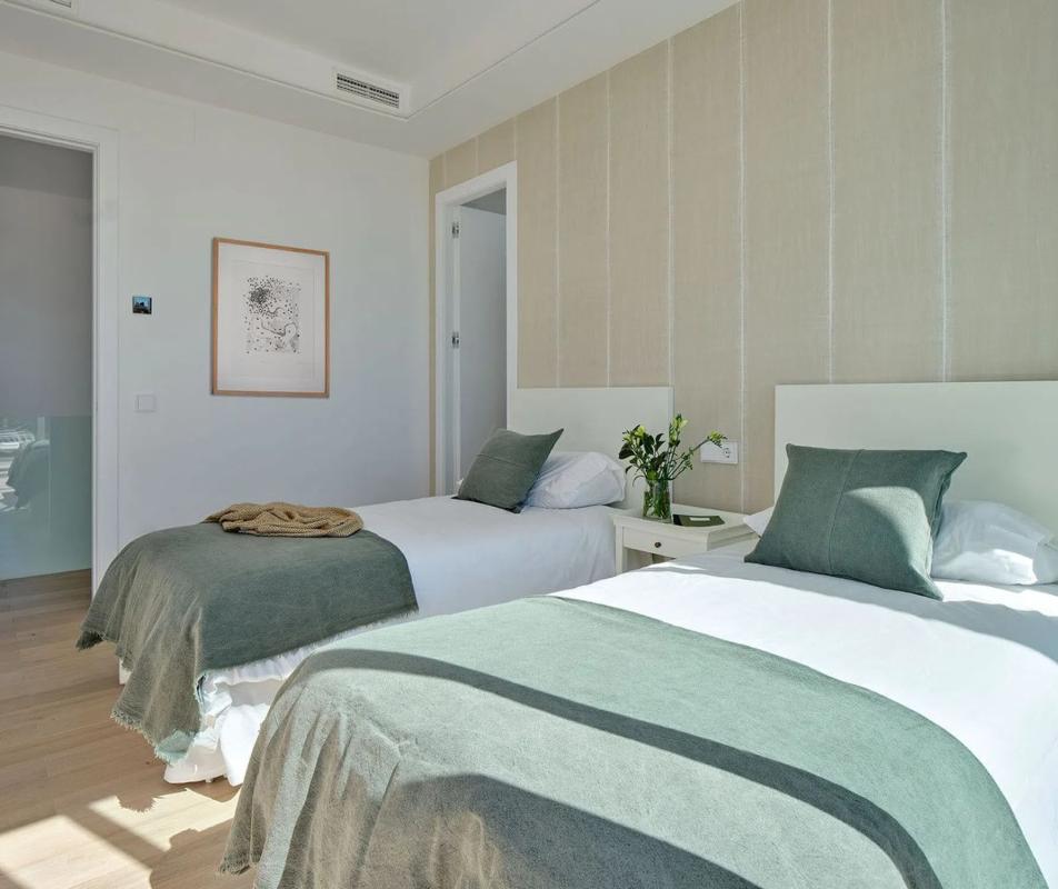 Sale of independent chalet in Urbanizacion Valdeolletas, 14, Marbella
 photo 3