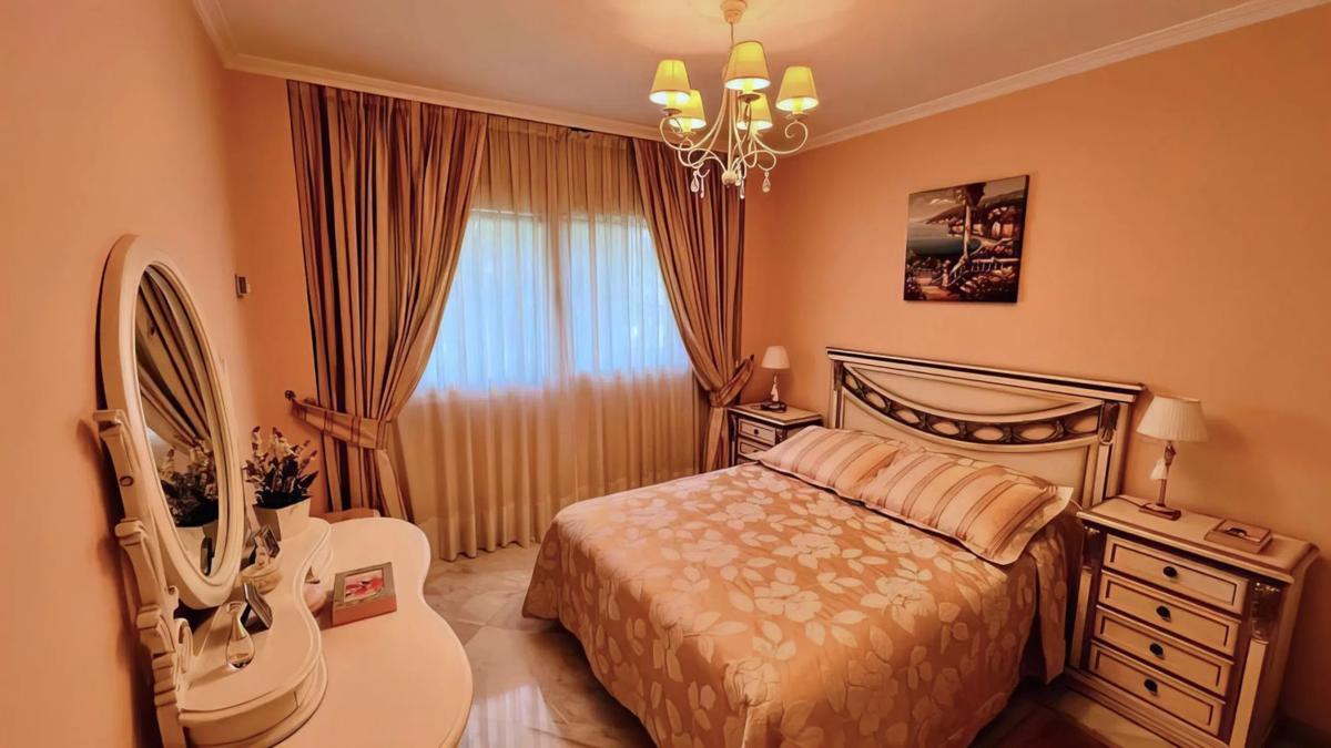 Venta de piso en Calle Arturo Rubinstein s/n, Marbella
photo 3