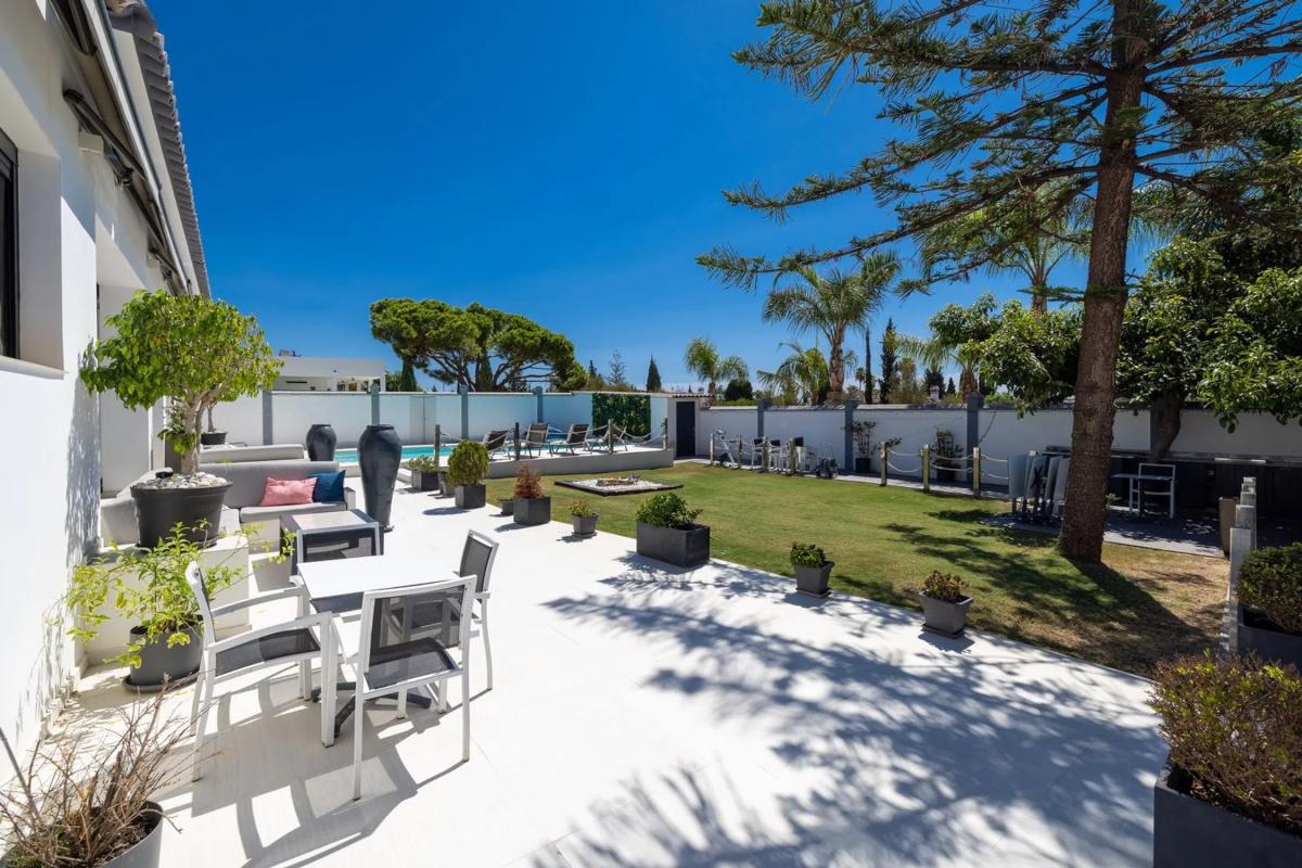 Продажа отдельного шале в Barrio Valdeolletas-Las Cancelas-Xarblanca, Марбелла photo 5
