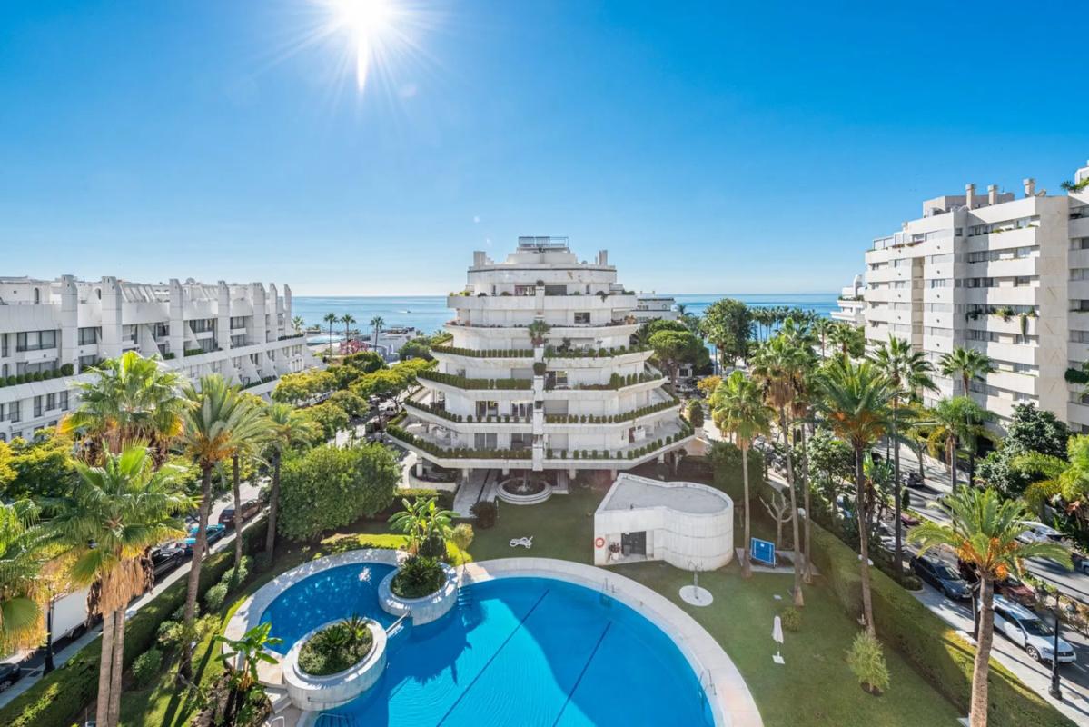 Sprzedaż mieszkania w Barrio Playa de la Fontanilla, Marbella
 photo 3