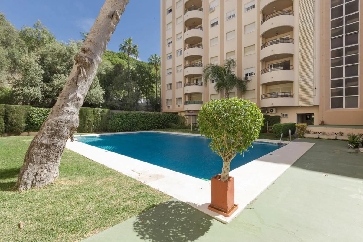 Sprzedaż mieszkania w Barrio Ricardo Soriano, Marbella
 photo 2