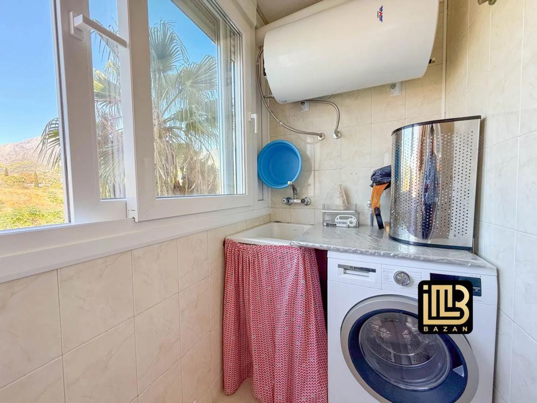 Venta de piso en Calle Isabel II, Marbella
photo 2