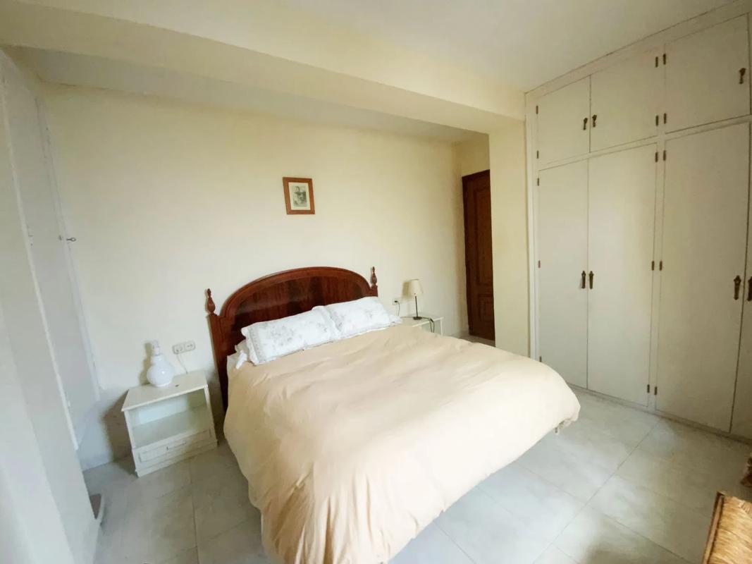 Venta de chalet independiente en Calle Buitrago, Marbella
photo 3